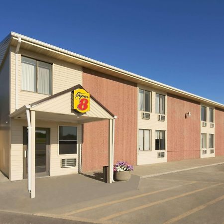 Super 8 By Wyndham Redfield Hotel Екстериор снимка